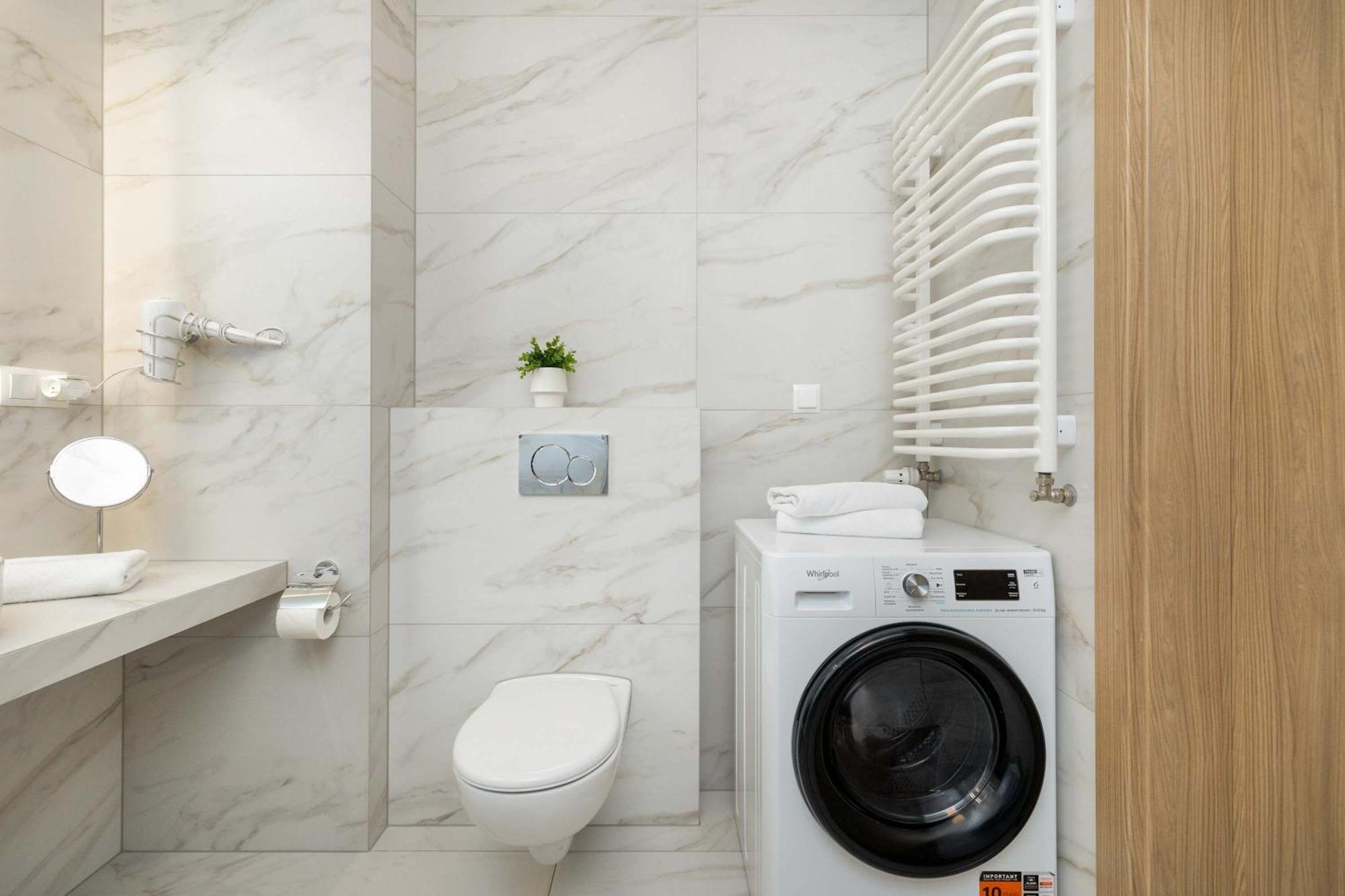 Апартаменти Cozy Laszkiewicza With Parking By Renters