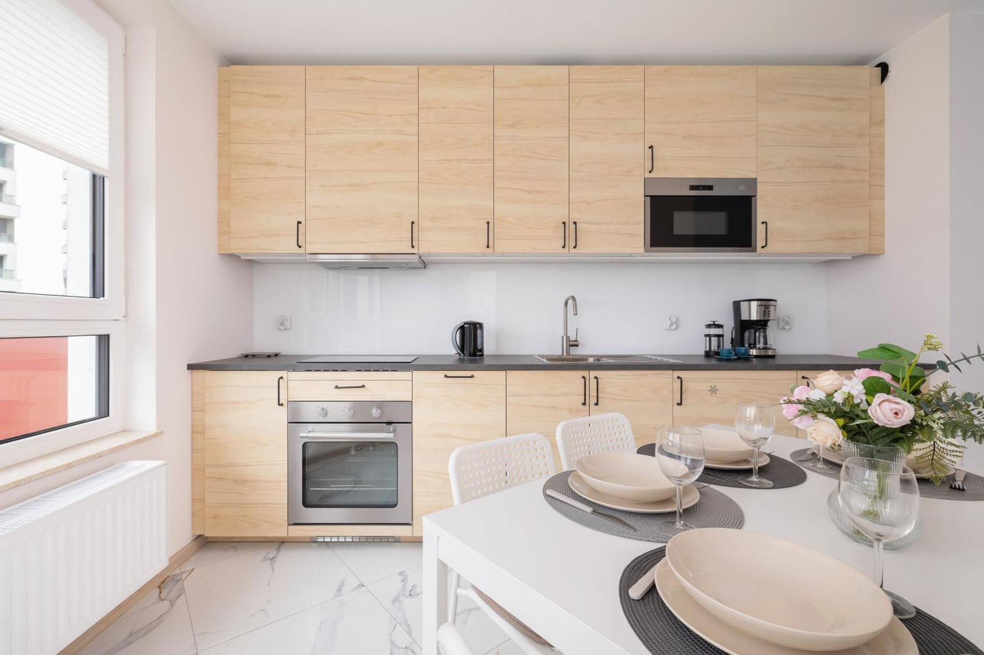 Cozy Laszkiewicza With Parking By Renters Апартаменти