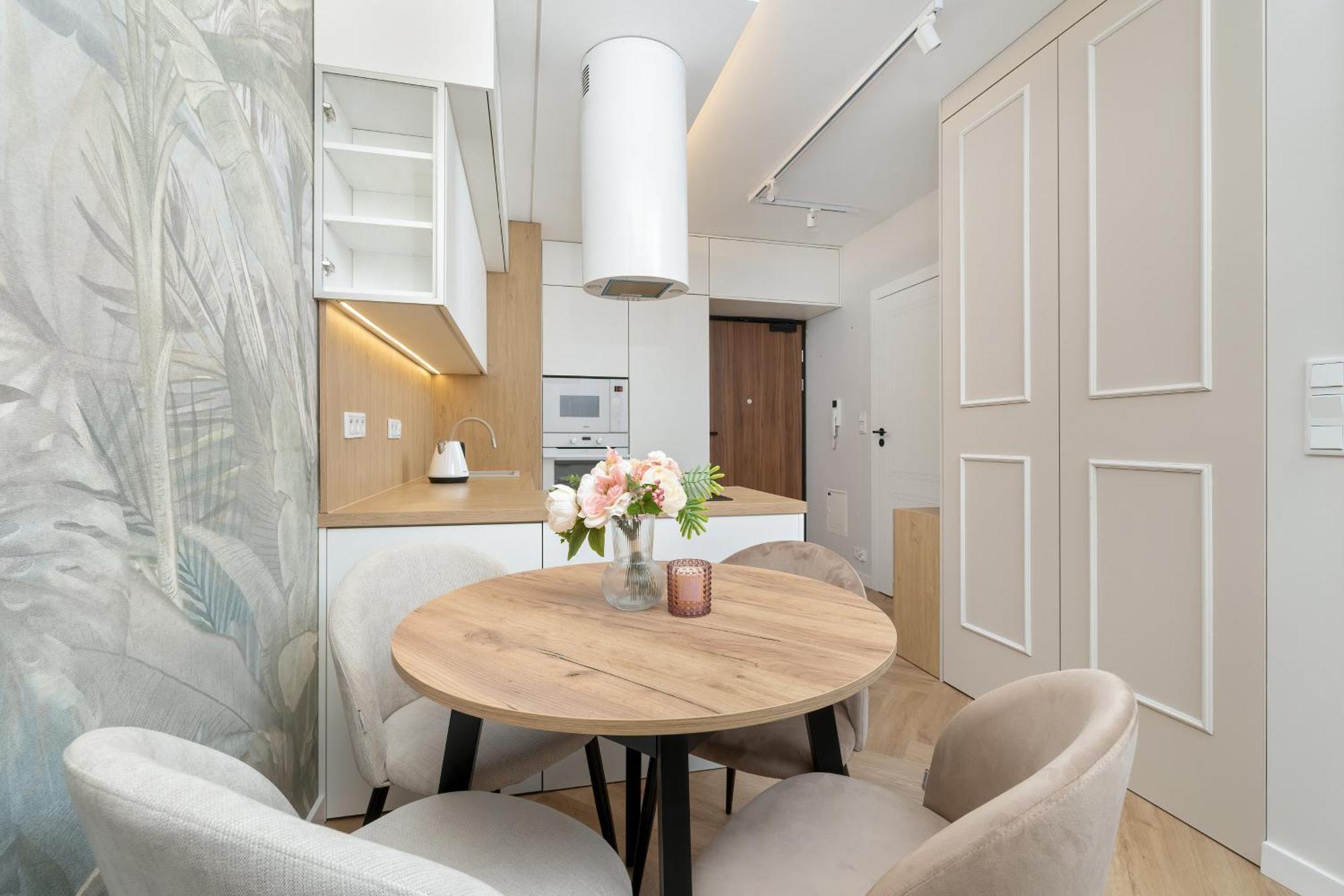 Апартаменти Cozy Laszkiewicza With Parking By Renters *