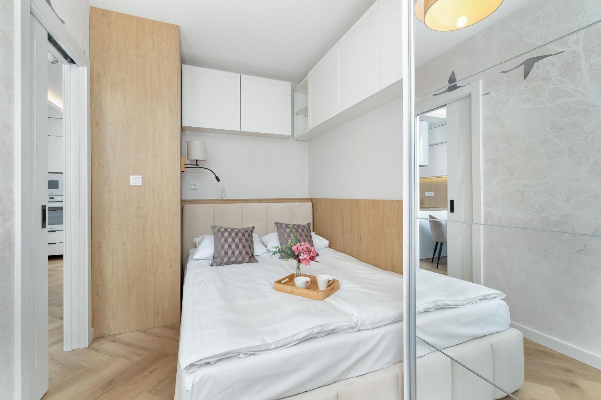 Cozy Laszkiewicza With Parking By Renters Краків